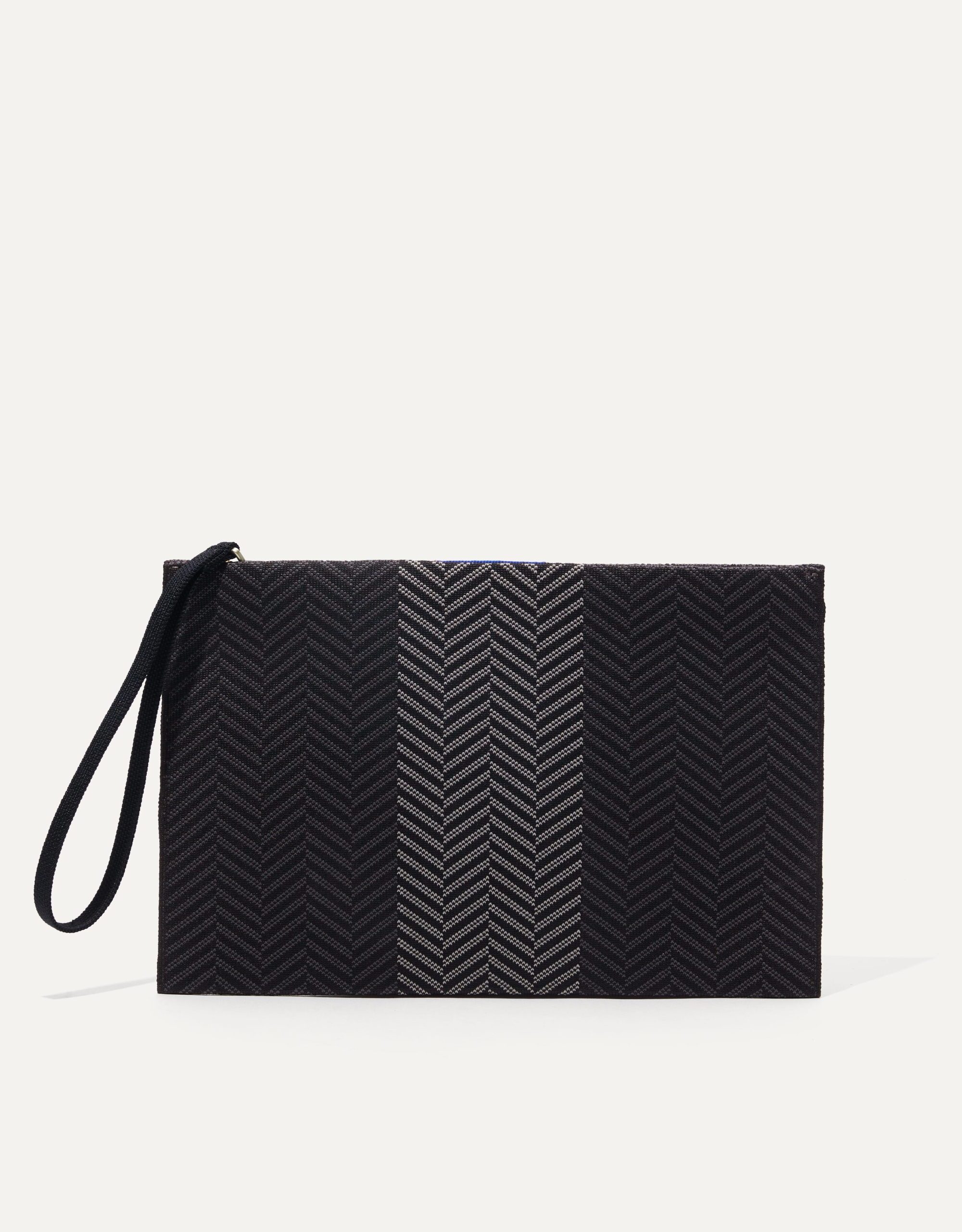The Wristlet - Shadow Black