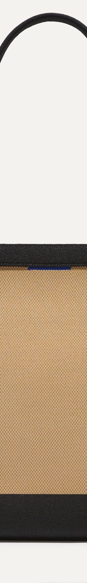 The Lightweight Zip Tote - Shortbread